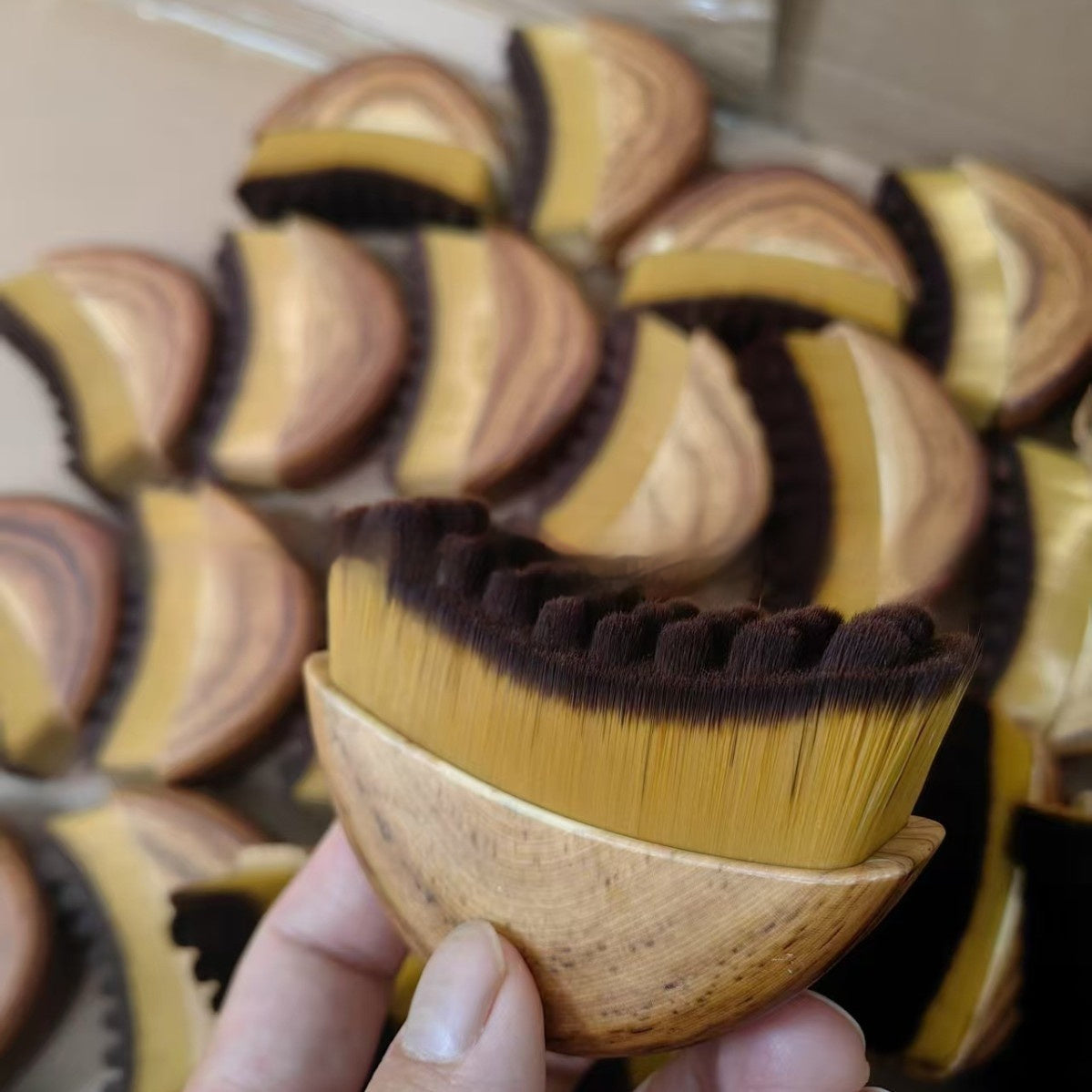 Glow Master Face Brush